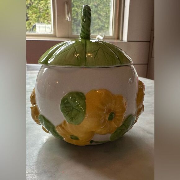 EUC Vintage Made In Japan 70’s Floral Ceramic Sugar Bowl with Spoon - Picture 4 of 9